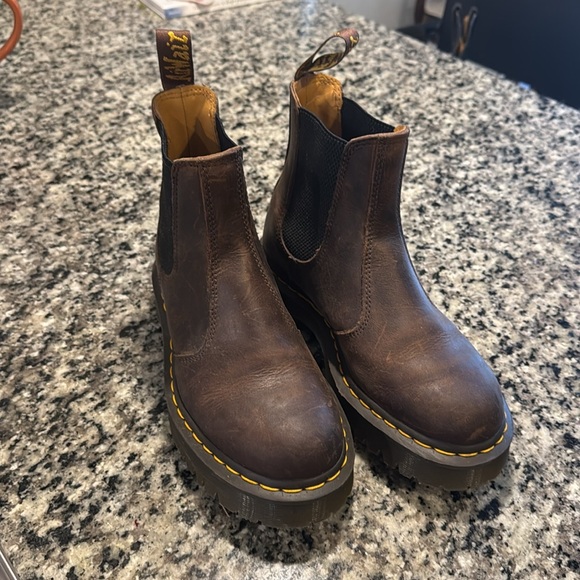 Dr. Martens 2976 Bex Chelsea Boot size 8 39 - Picture 2 of 6